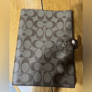 Coach Folio cover. Fits iPad mini 6.